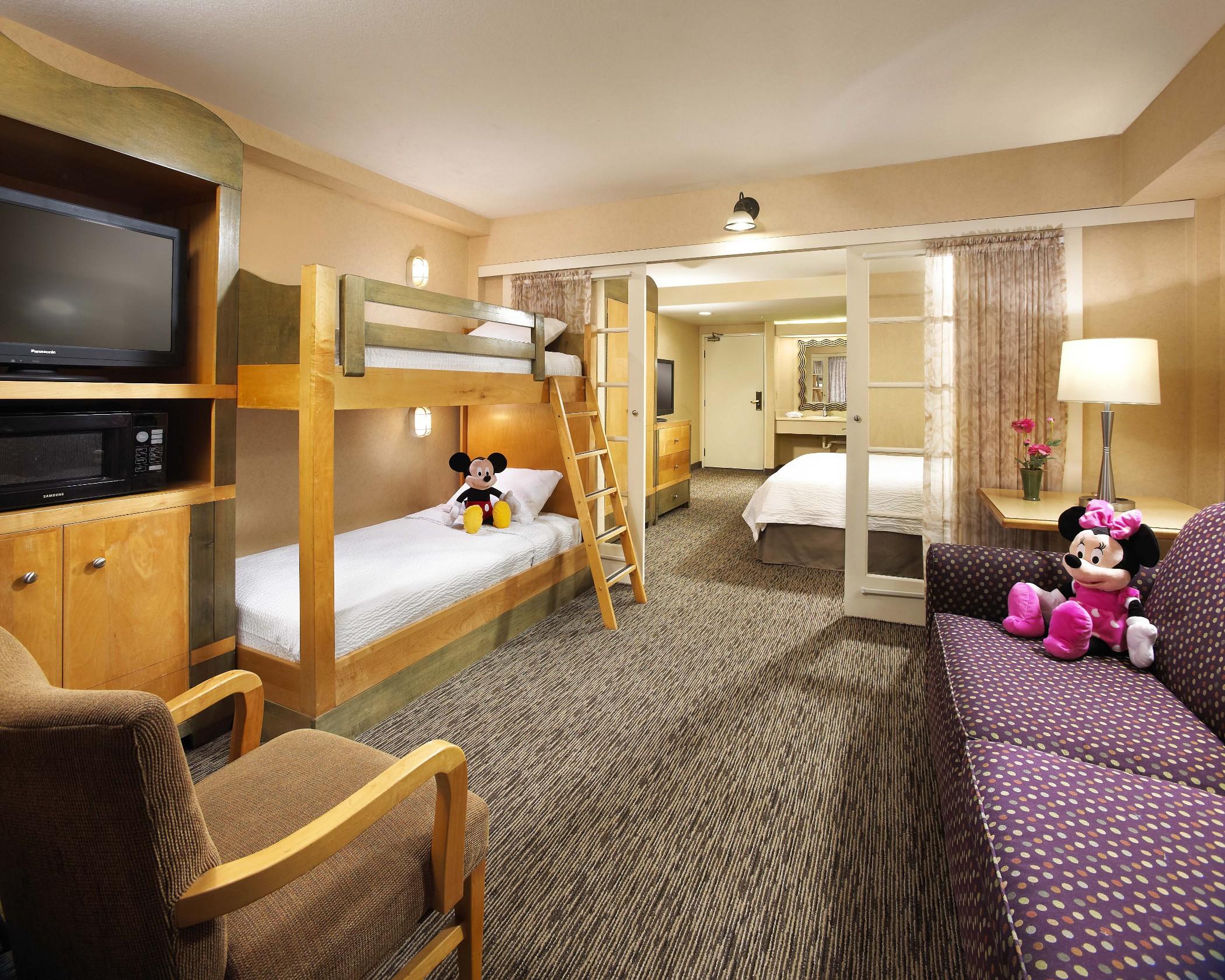 Anaheim Portofino Inn & Suites Bilik gambar