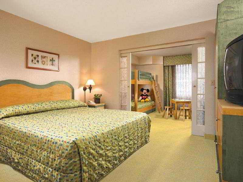 Anaheim Portofino Inn & Suites Bilik gambar